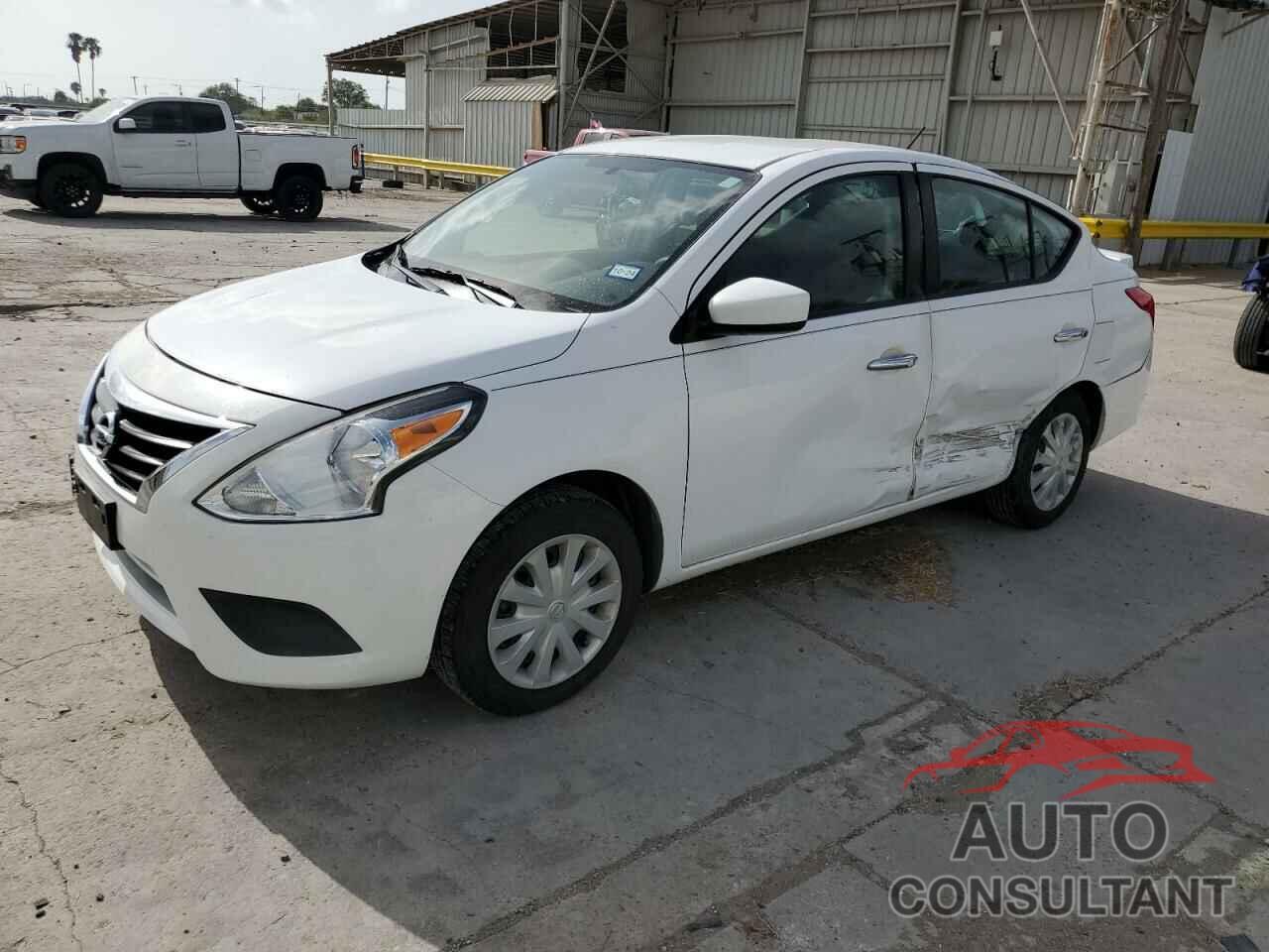 NISSAN VERSA 2018 - 3N1CN7AP3JL835584