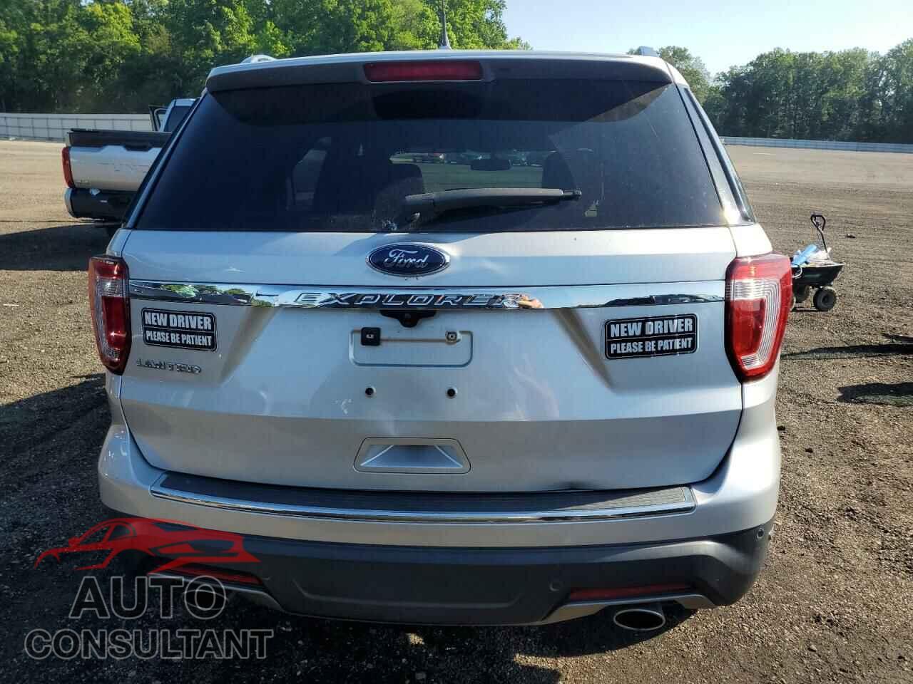 FORD EXPLORER 2018 - 1FM5K7F83JGB67544