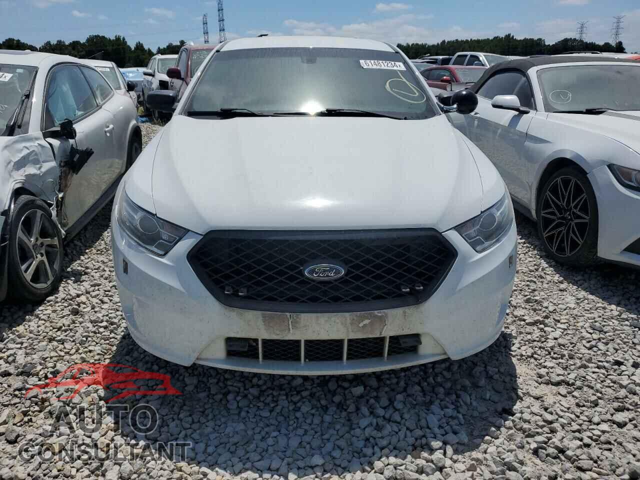 FORD TAURUS 2017 - 1FAHP2MK8HG102872