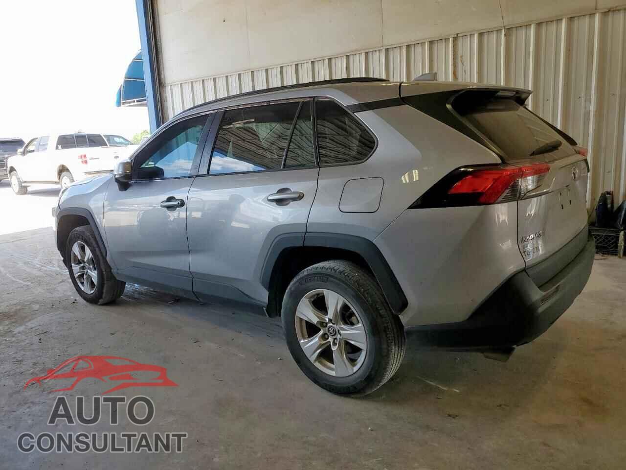 TOYOTA RAV4 2021 - 2T3W1RFV5MC110527