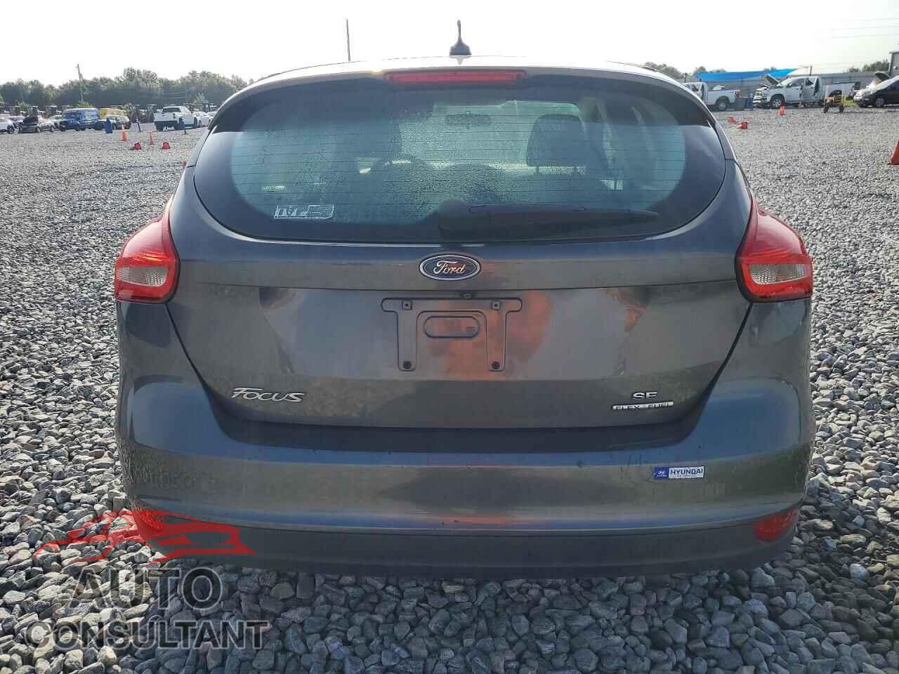 FORD FOCUS 2015 - 1FADP3K27FL365978