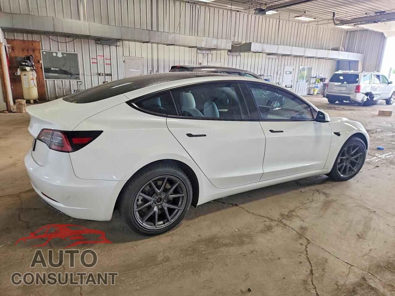TESLA MODEL 3 2023 - 5YJ3E1EA3PF582905