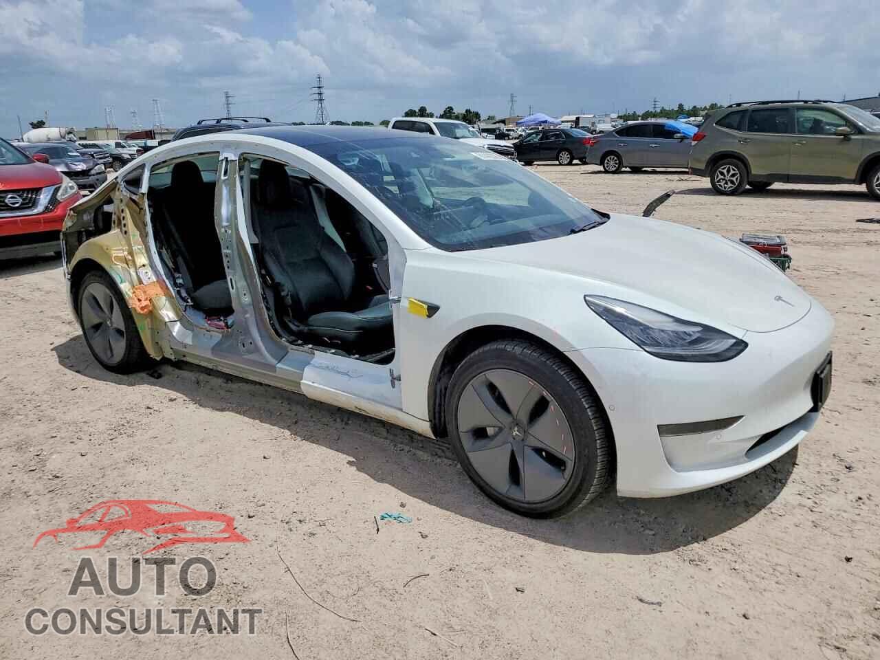 TESLA MODEL 3 2020 - 5YJ3E1EA5LF799673