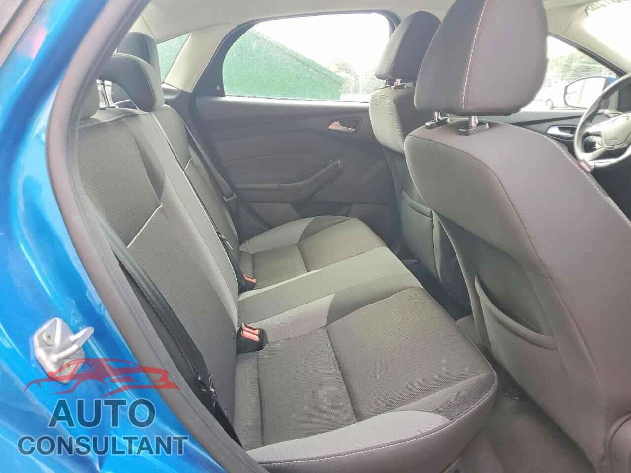 FORD FOCUS 2014 - 1FADP3F21EL117282