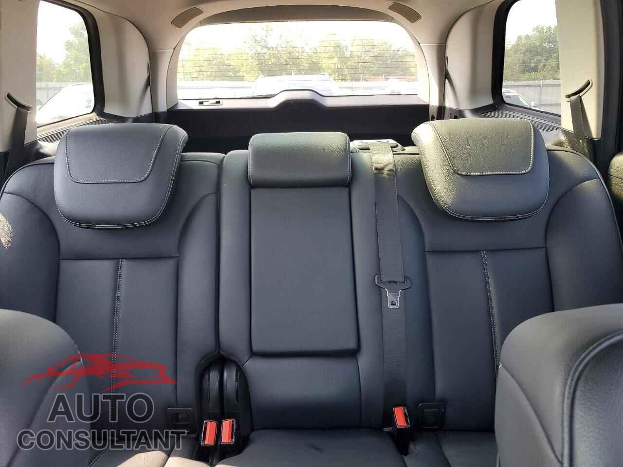 MERCEDES-BENZ GL-CLASS 2012 - 4JGBF2FE7CA800830