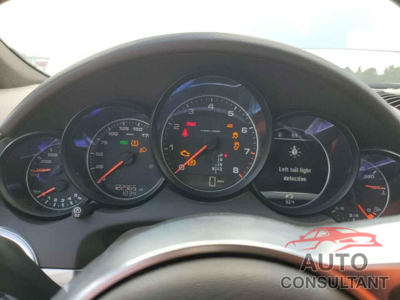 PORSCHE CAYENNE 2017 - WP1AA2A21HKA82221