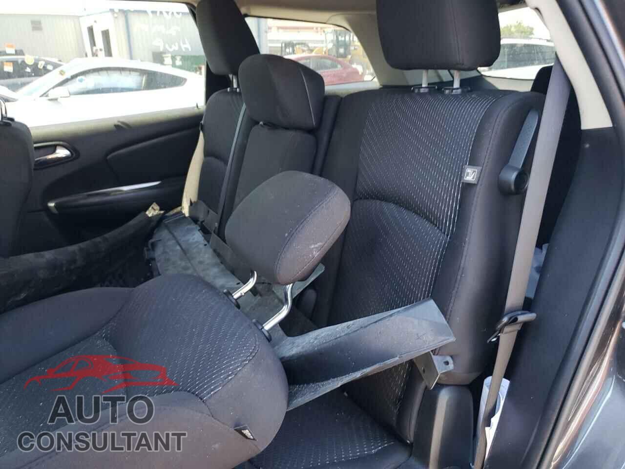 DODGE JOURNEY 2017 - 3C4PDCBG7HT588704