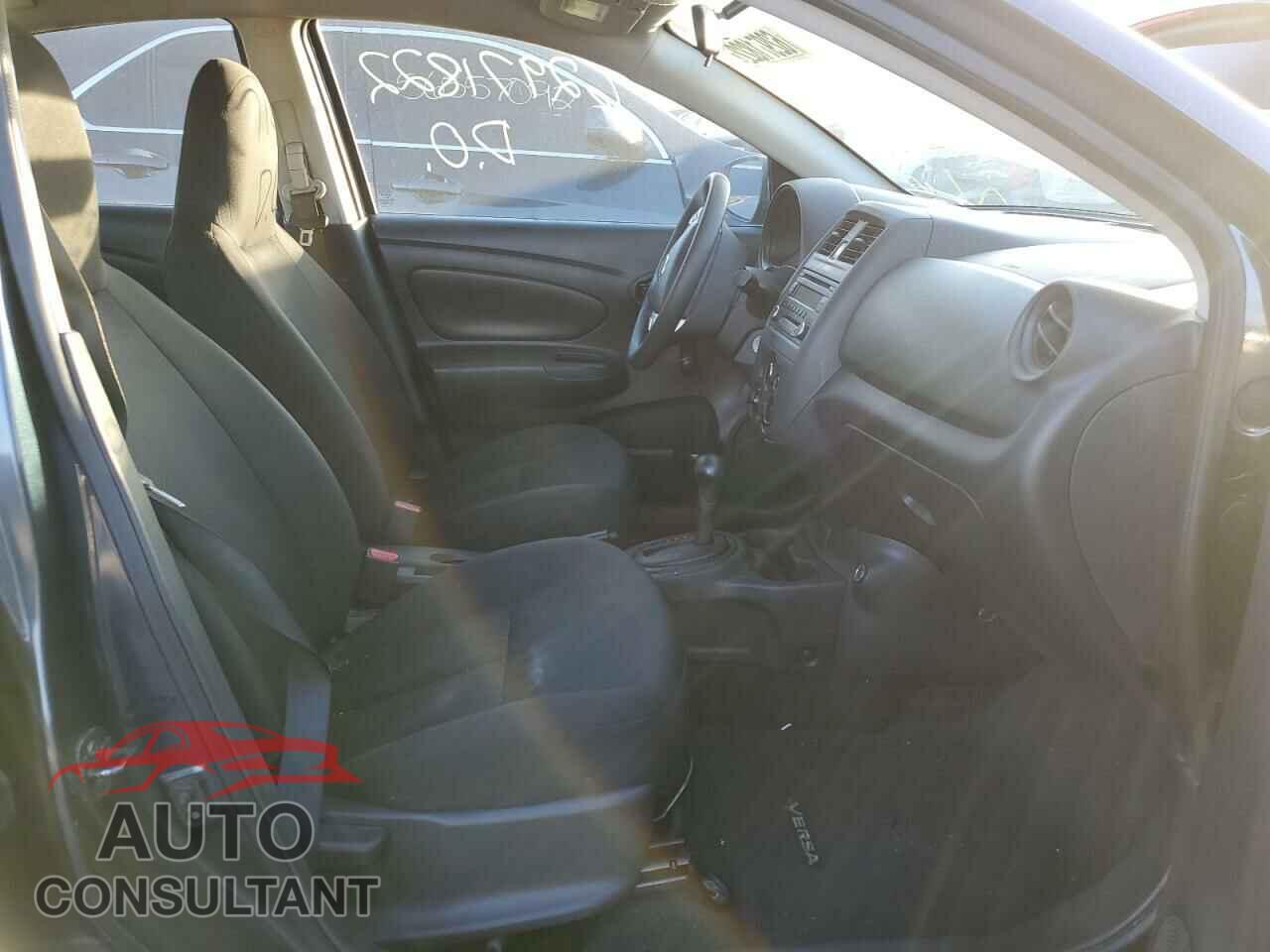 NISSAN VERSA 2017 - 3N1CN7AP5HL807733