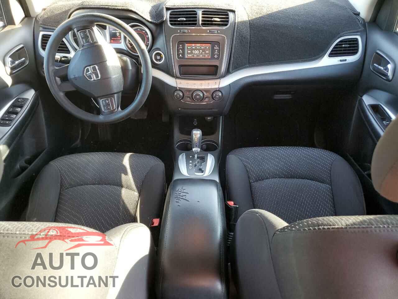DODGE JOURNEY 2017 - 3C4PDCBG0HT589032