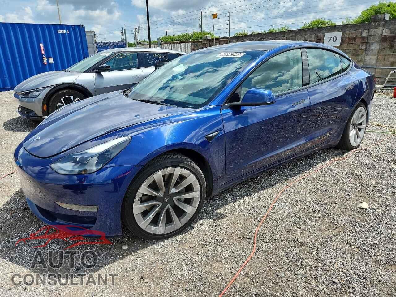 TESLA MODEL 3 2022 - 5YJ3E1EA4NF369281