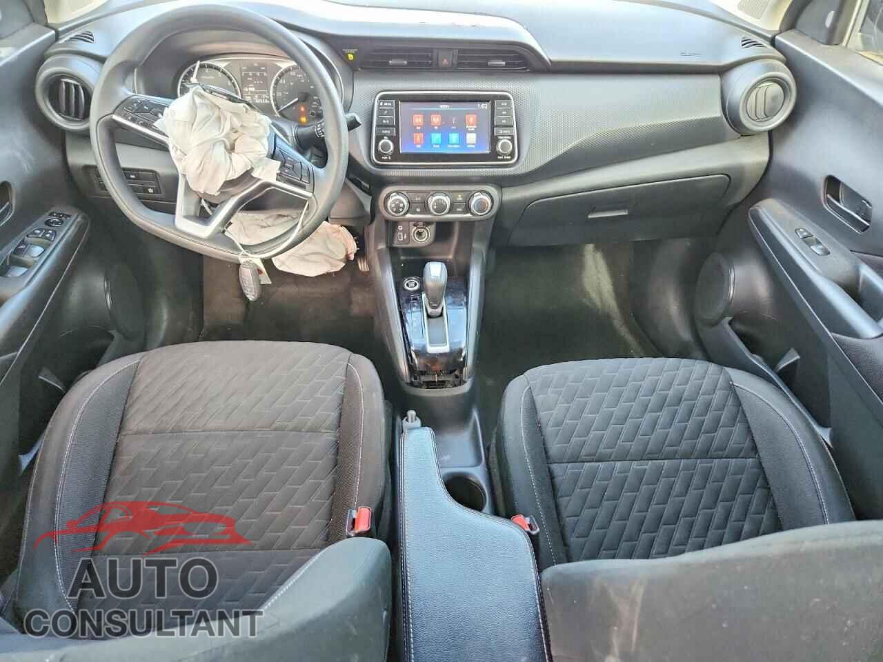 NISSAN KICKS 2020 - 3N1CP5BVXML521267