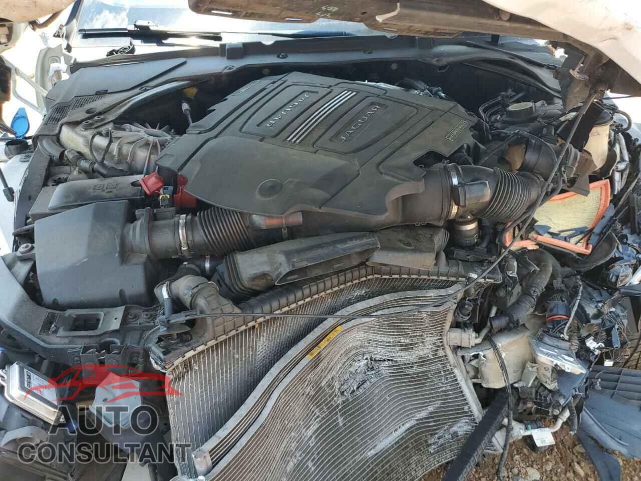 JAGUAR XE 2017 - SAJAH4BV8HA947467