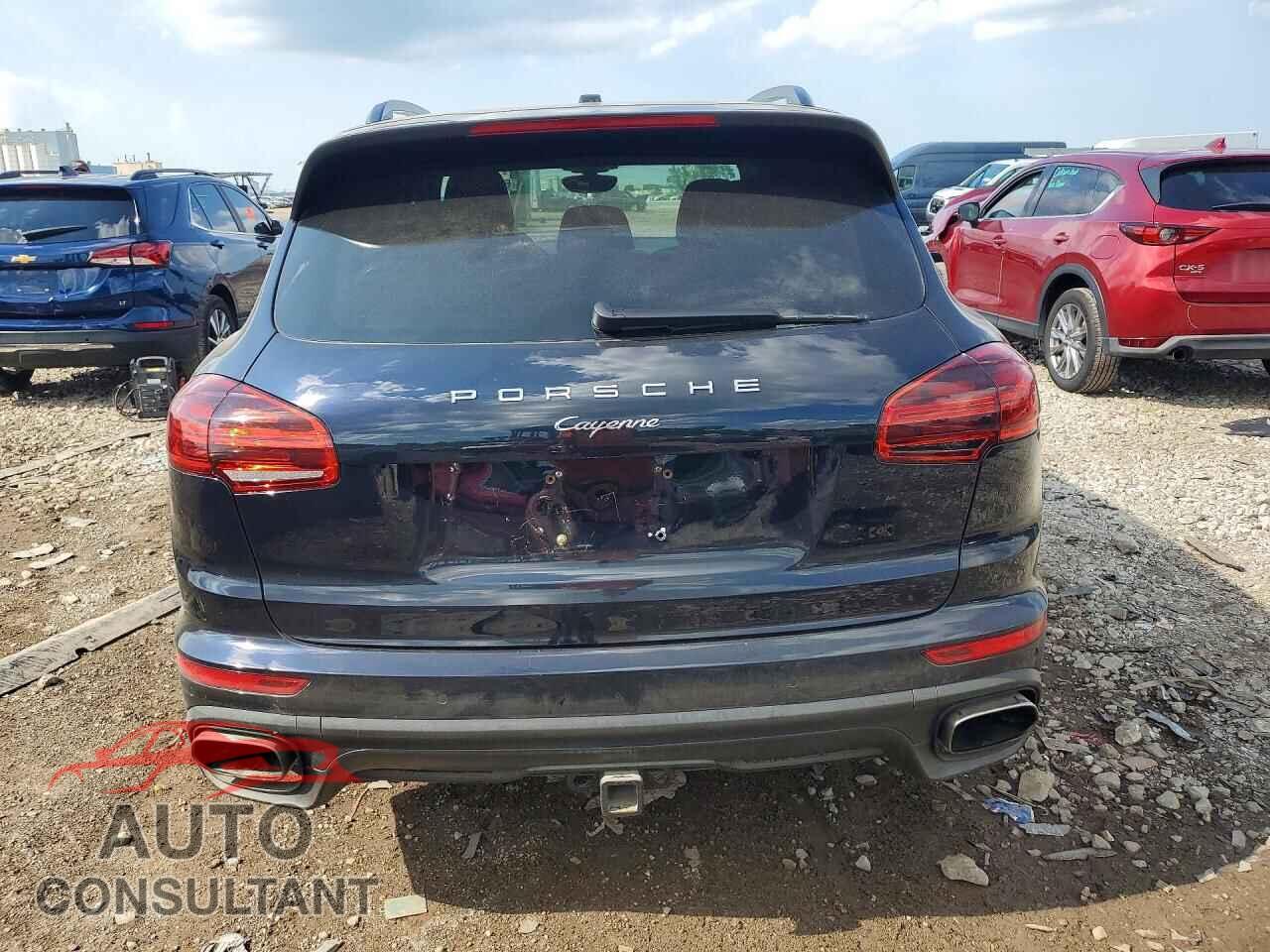 PORSCHE CAYENNE 2016 - WP1AA2A2XGLA00284