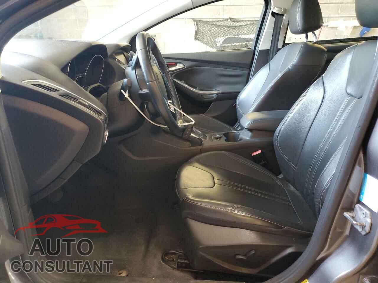 FORD FOCUS 2012 - 1FAHP3N24CL194437