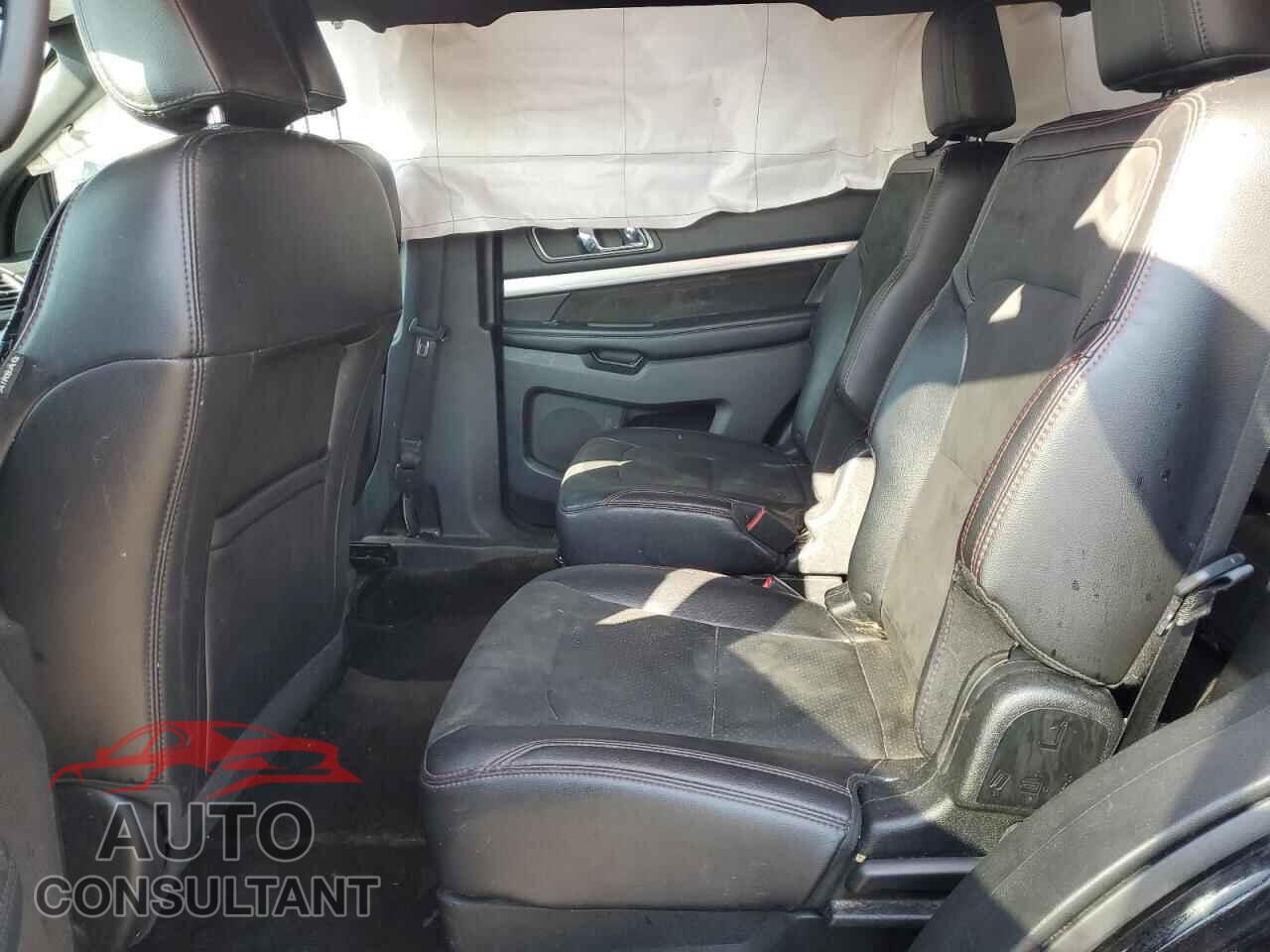 FORD EXPLORER 2018 - 1FM5K8DH6JGA39100