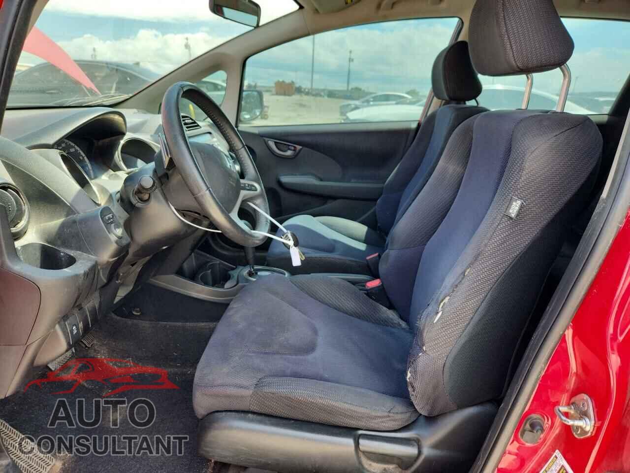 HONDA FIT 2013 - JHMGE8H57DC042439