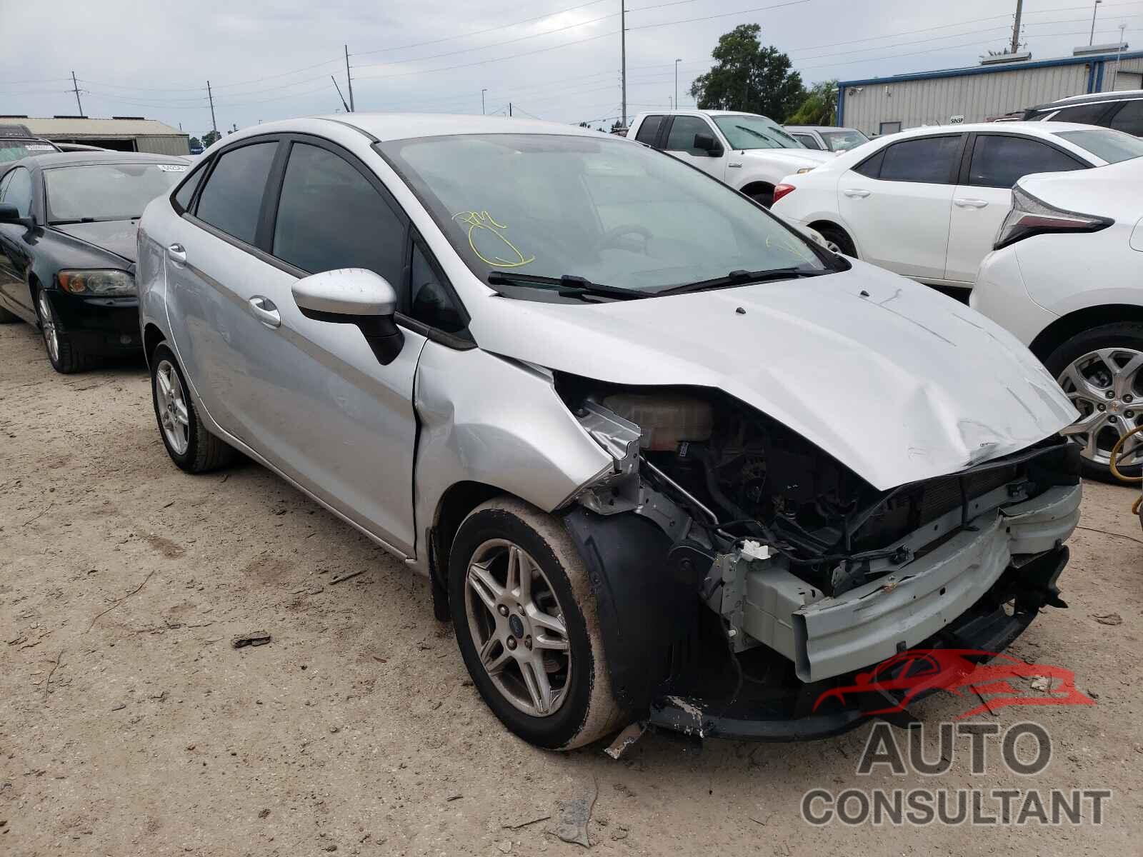 FORD FIESTA 2018 - 3FADP4BJ7JM100420