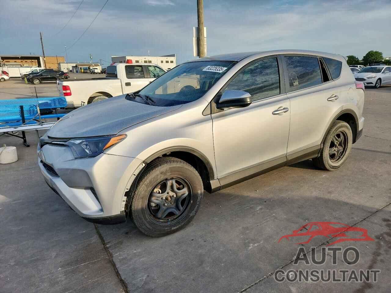 TOYOTA RAV4 2018 - 2T3ZFREV7JW448487