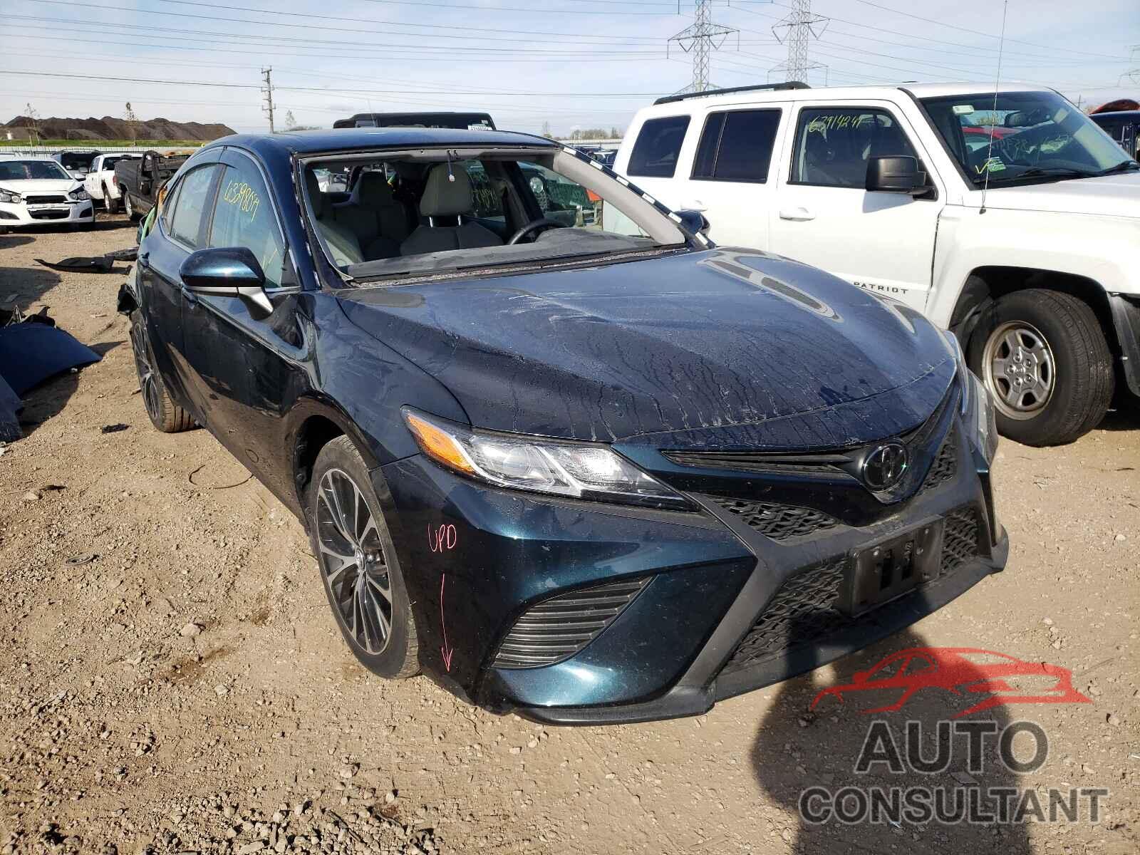 TOYOTA CAMRY 2018 - 4T1B11HKXJU547820
