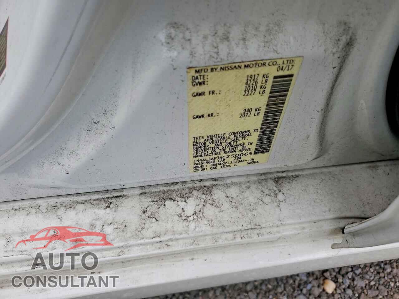 NISSAN ALTIMA 2017 - 1N4AL3AP3HC250065