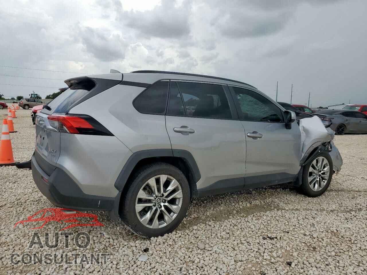 TOYOTA RAV4 2019 - JTMA1RFV3KD039671