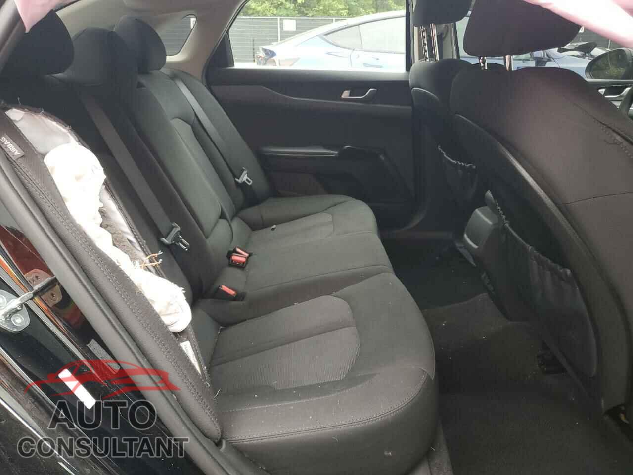 KIA K5 2023 - 5XXG14J28PG226735