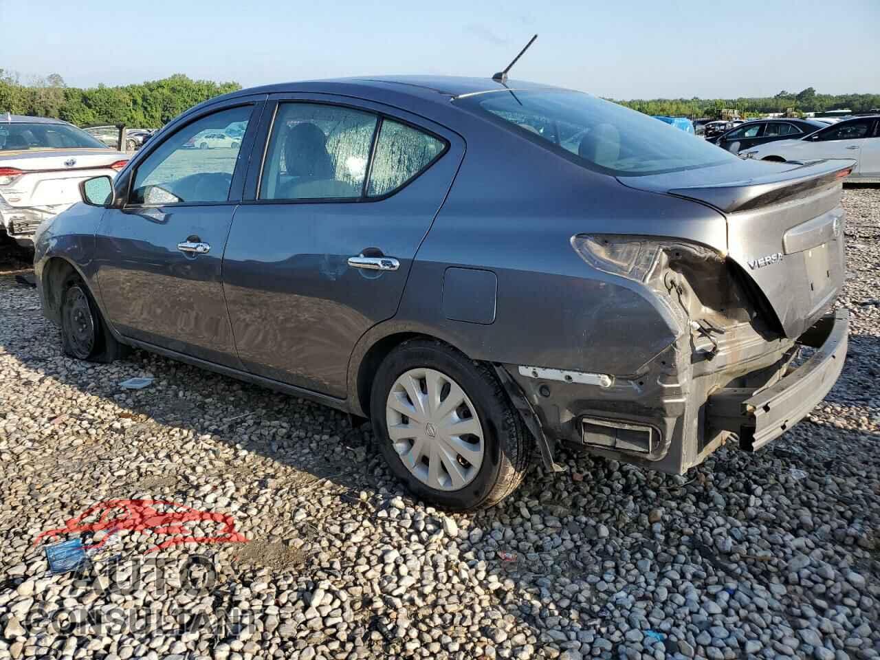 NISSAN VERSA 2017 - 3N1CN7AP3HL814227