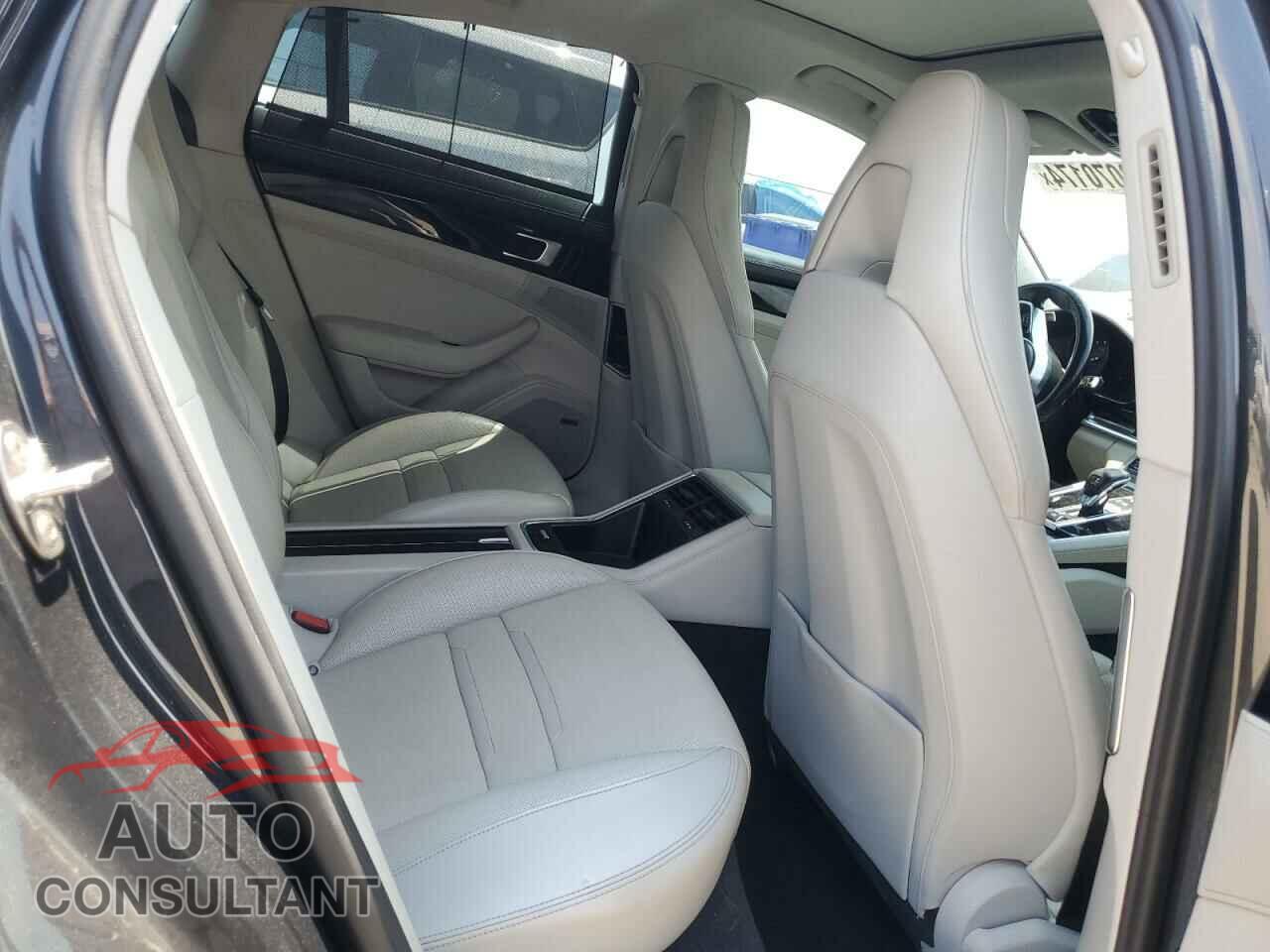 PORSCHE PANAMERA 2018 - WP0AB2A77JL134915
