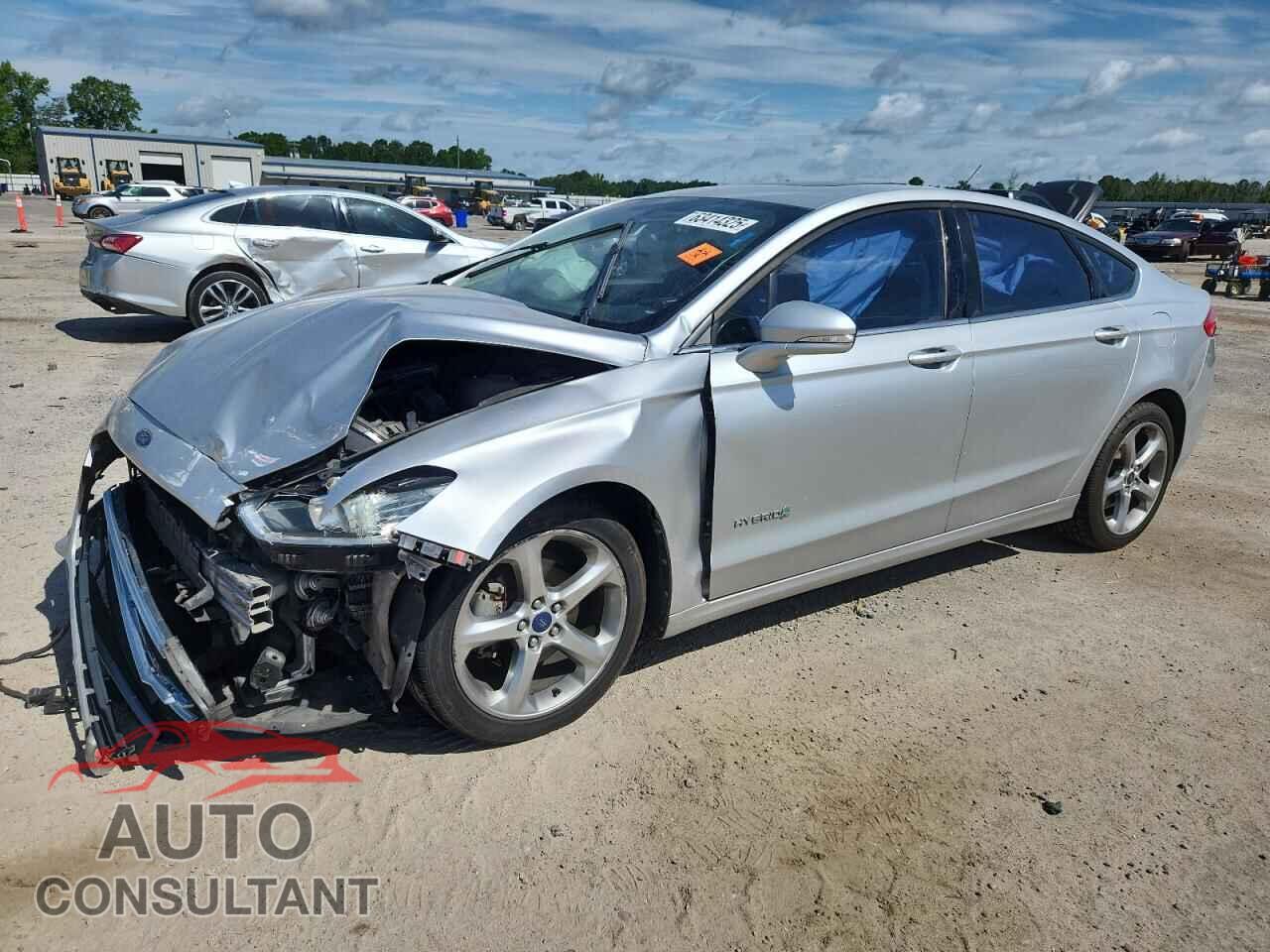 FORD FUSION 2013 - 3FA6P0LU8DR150504