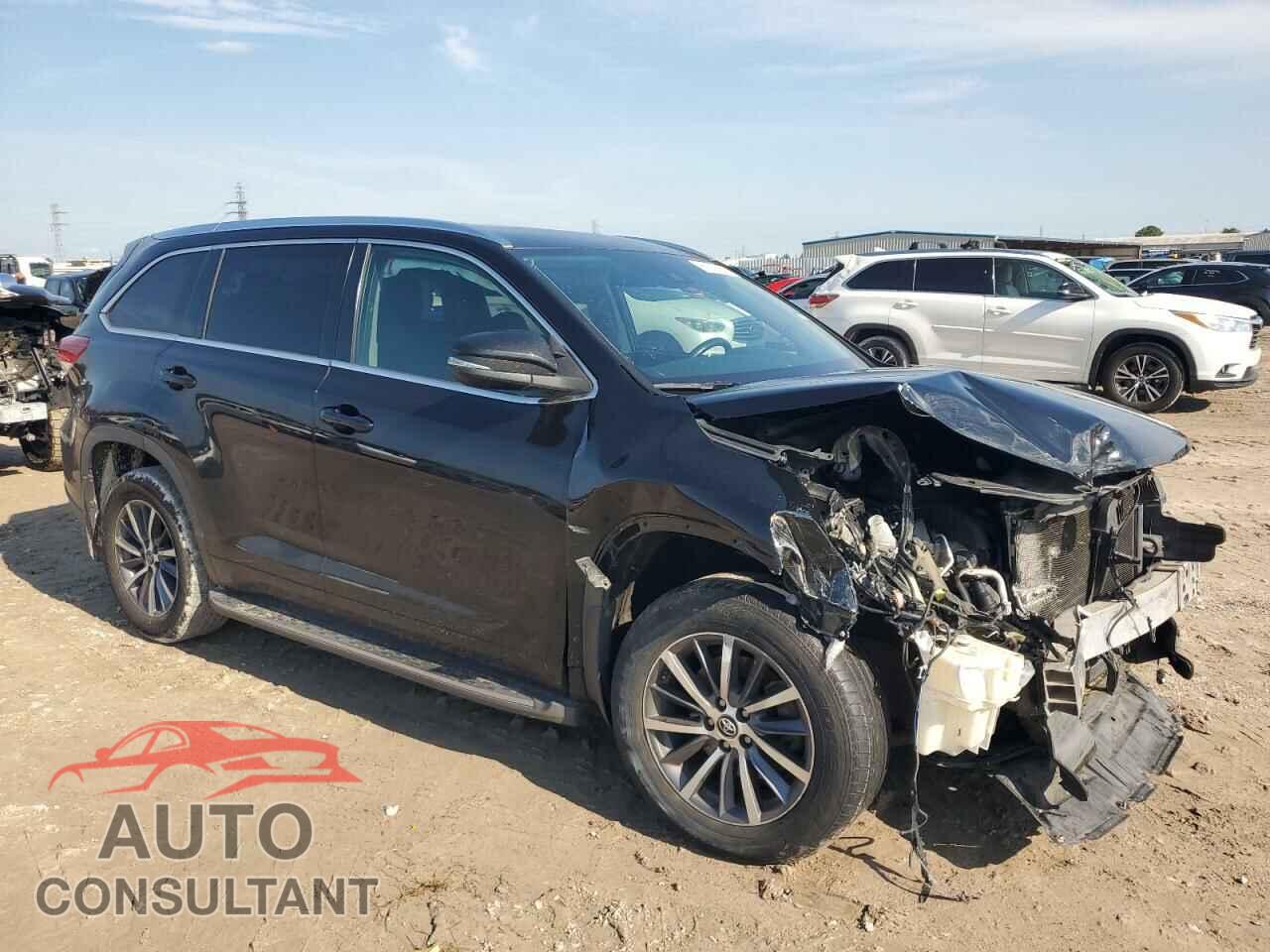 TOYOTA HIGHLANDER 2017 - 5TDKZRFH0HS523057