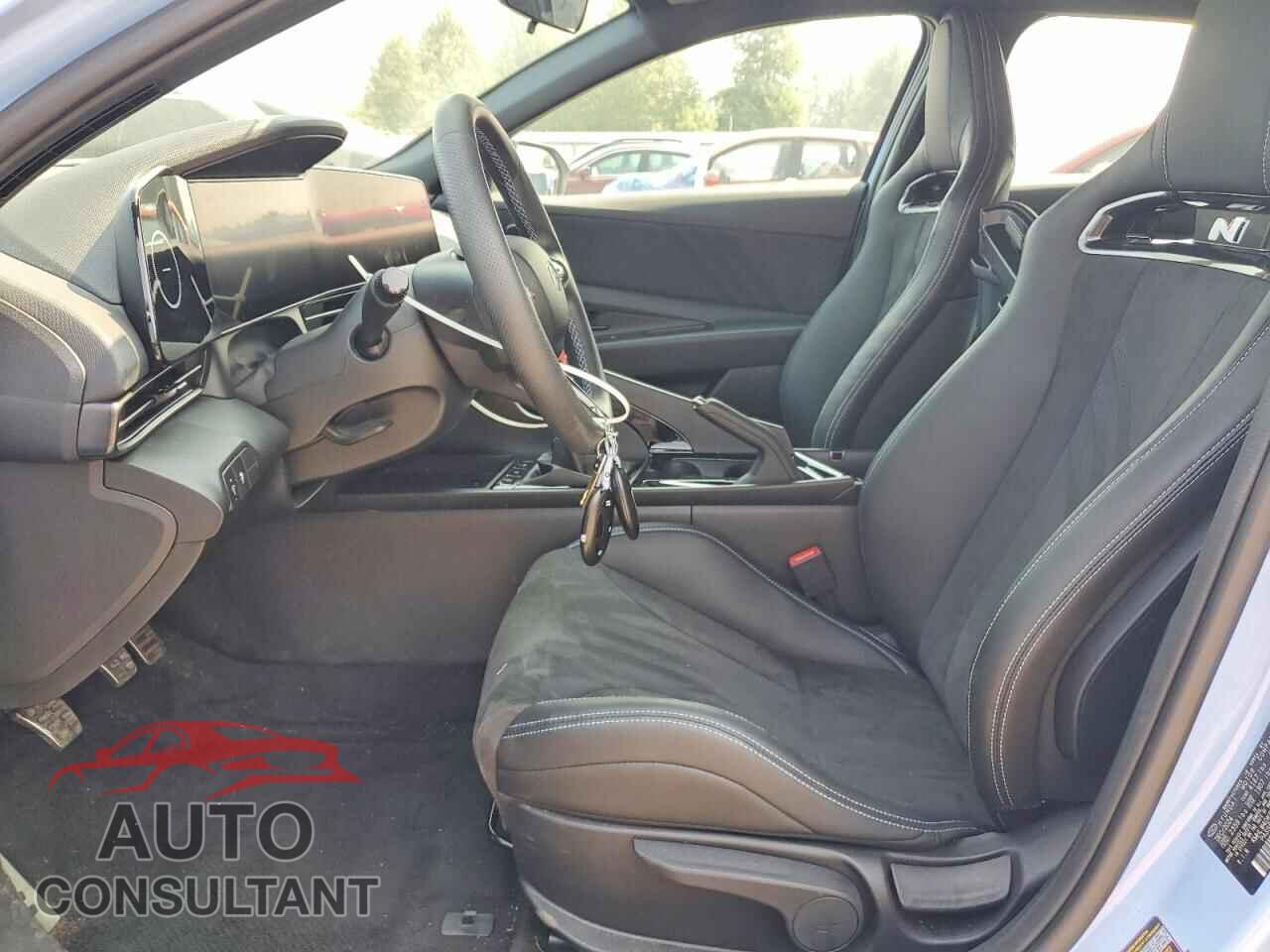 HYUNDAI ELANTRA 2025 - KMHLW4DK6SU028021