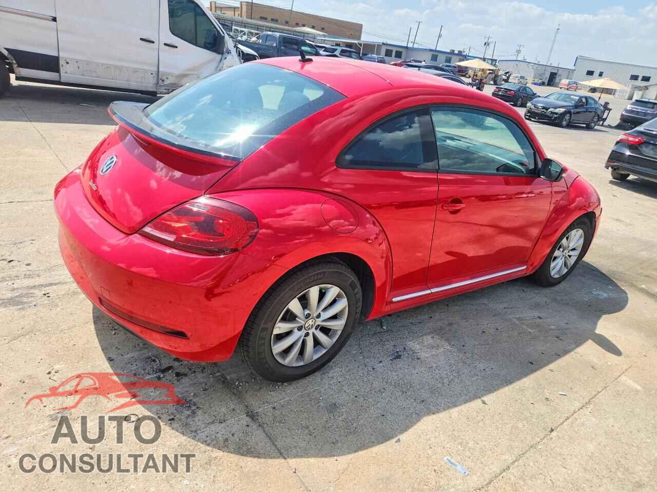 VOLKSWAGEN BEETLE 2019 - 3VWFD7AT4KM710810