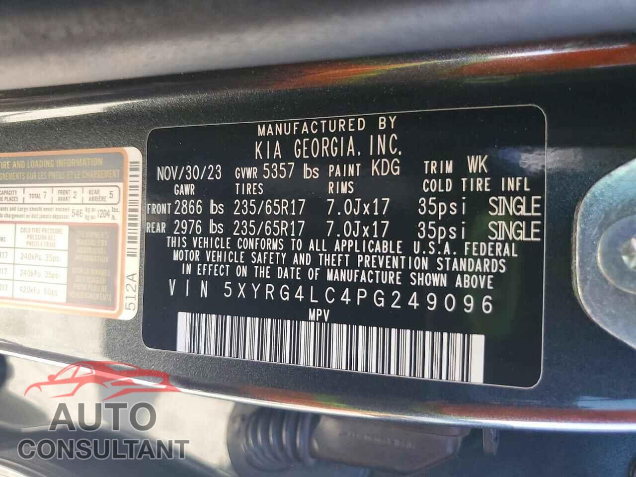 KIA SORENTO 2023 - 5XYRG4LC4PG249096