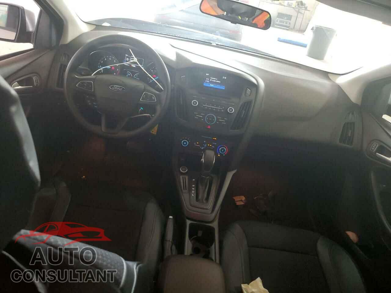 FORD FOCUS 2017 - 1FADP3K24HL265470