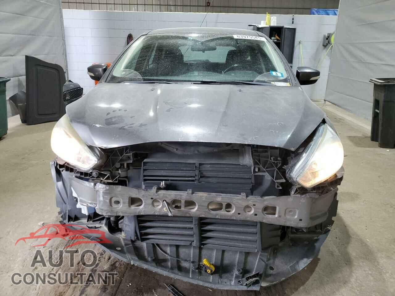 FORD FOCUS 2015 - 1FADP3K21FL341286