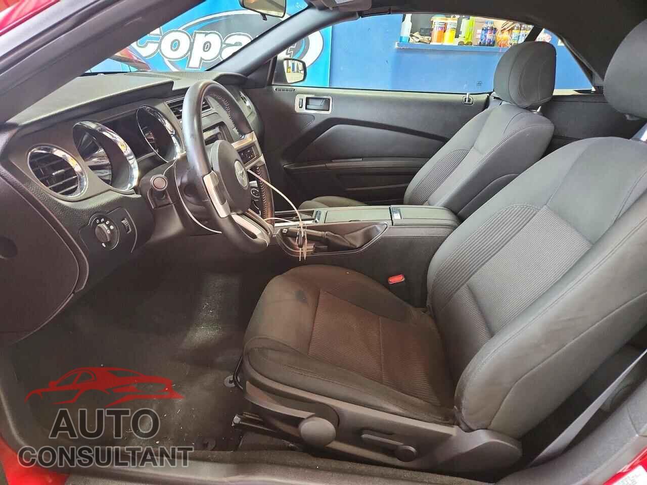 FORD MUSTANG 2014 - 1ZVBP8EM0E5283585