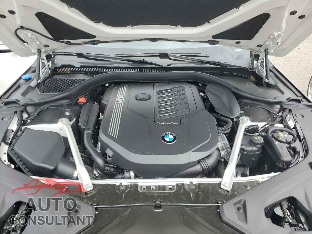 BMW 8 SERIES 2024 - WBADZ4C08RCN02225