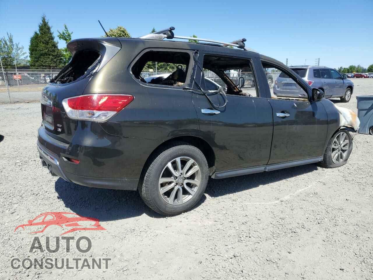 NISSAN PATHFINDER 2015 - 5N1AR2MM9FC671107