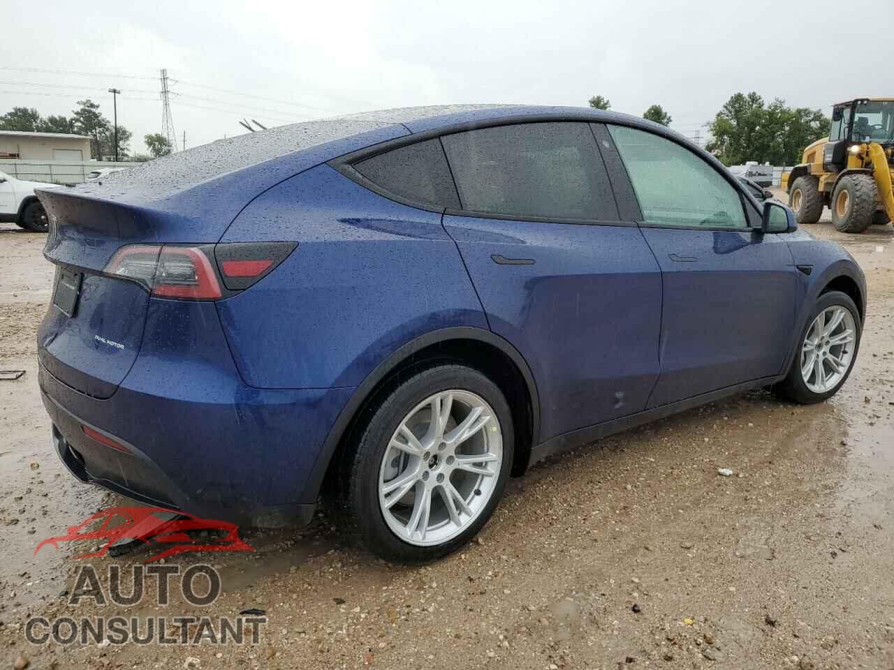 TESLA MODEL Y 2021 - 5YJYGDEE5MF213088