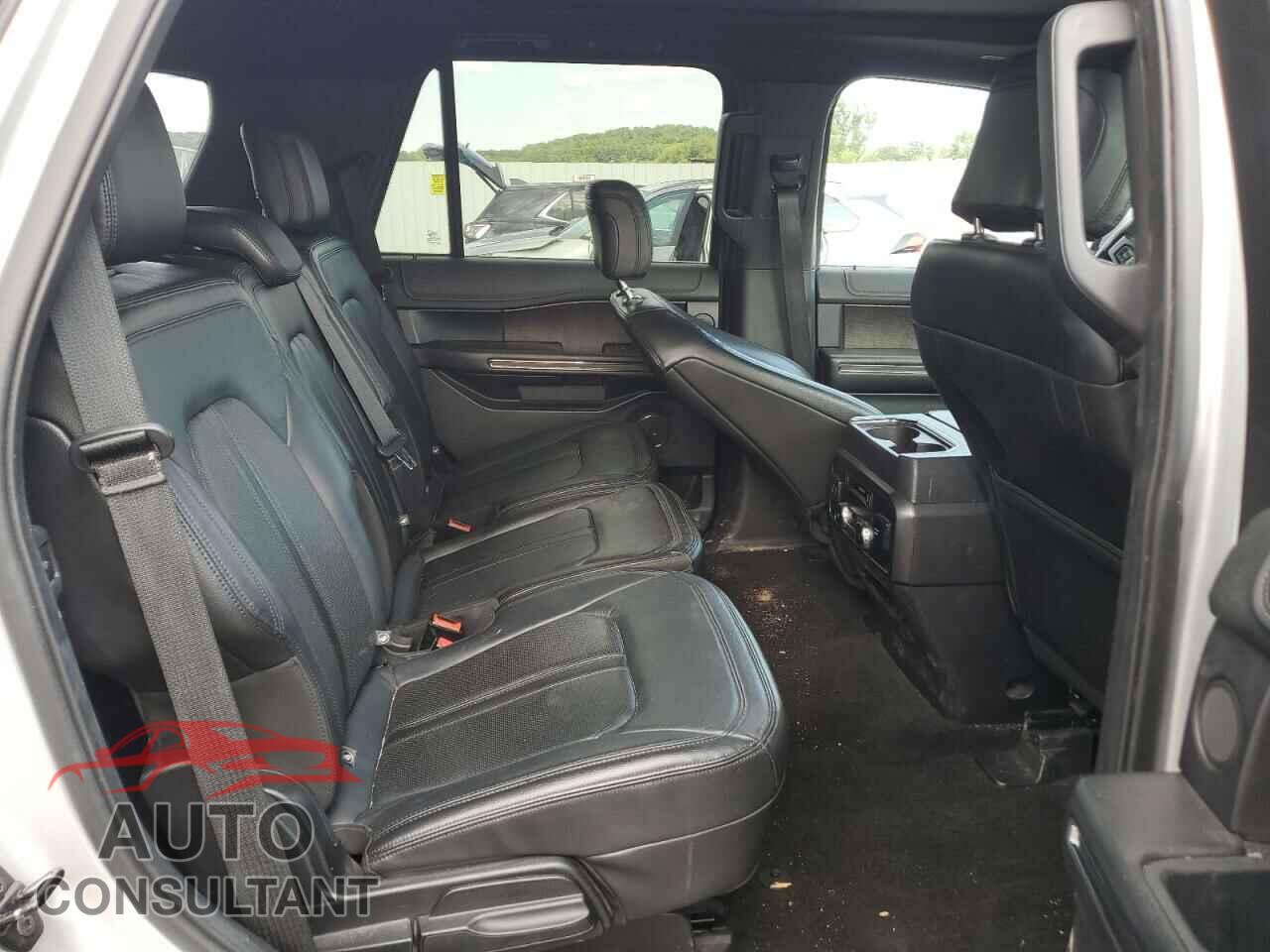 FORD EXPEDITION 2018 - 1FMJU2AT9JEA01645