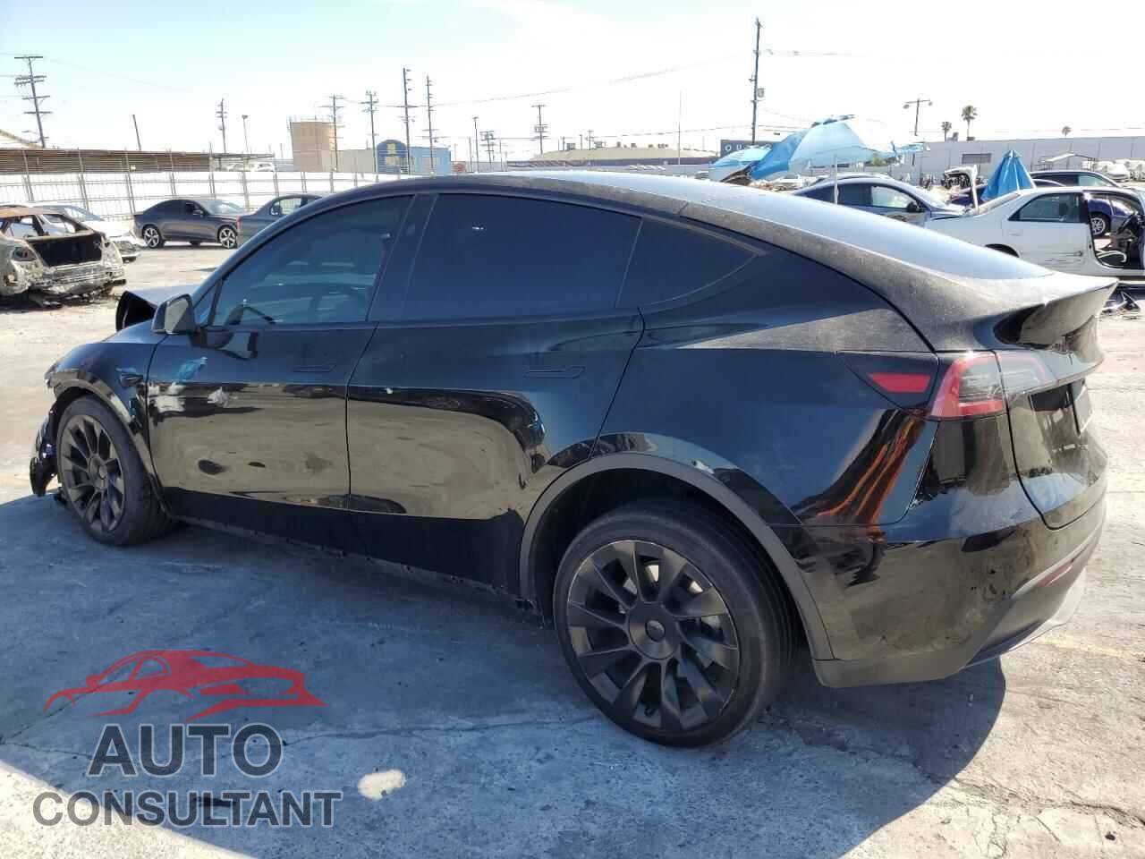 TESLA MODEL Y 2023 - 7SAYGDEE0PA182353