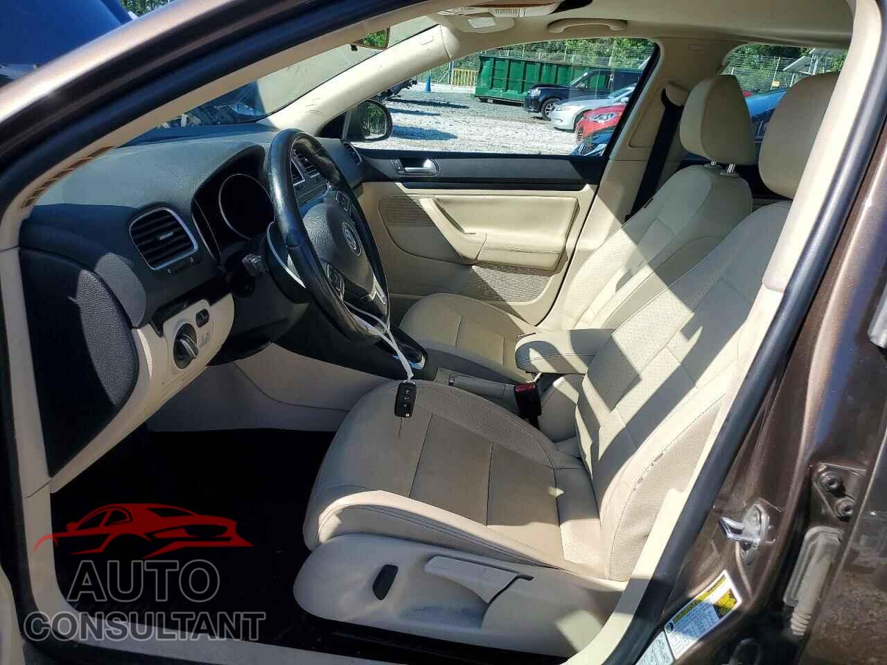 VOLKSWAGEN JETTA 2013 - 3VWPL7AJ6DM672635