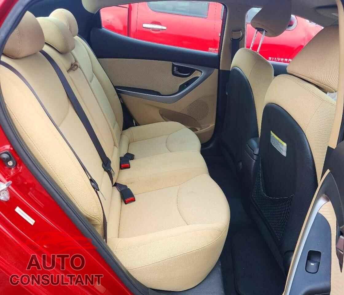 HYUNDAI ELANTRA 2013 - KMHDH4AE8DU682342