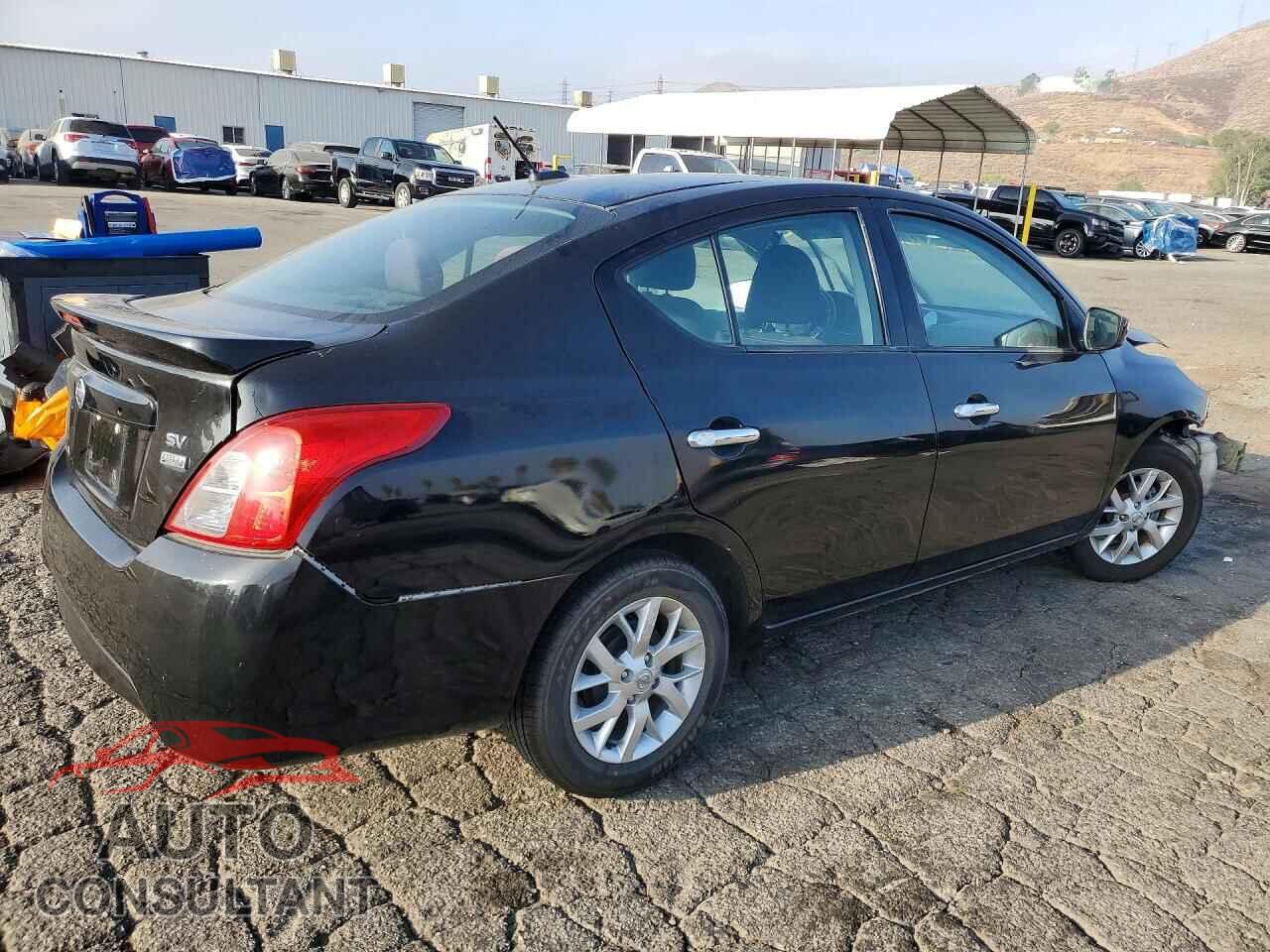 NISSAN VERSA 2018 - 3N1CN7AP5JL803994