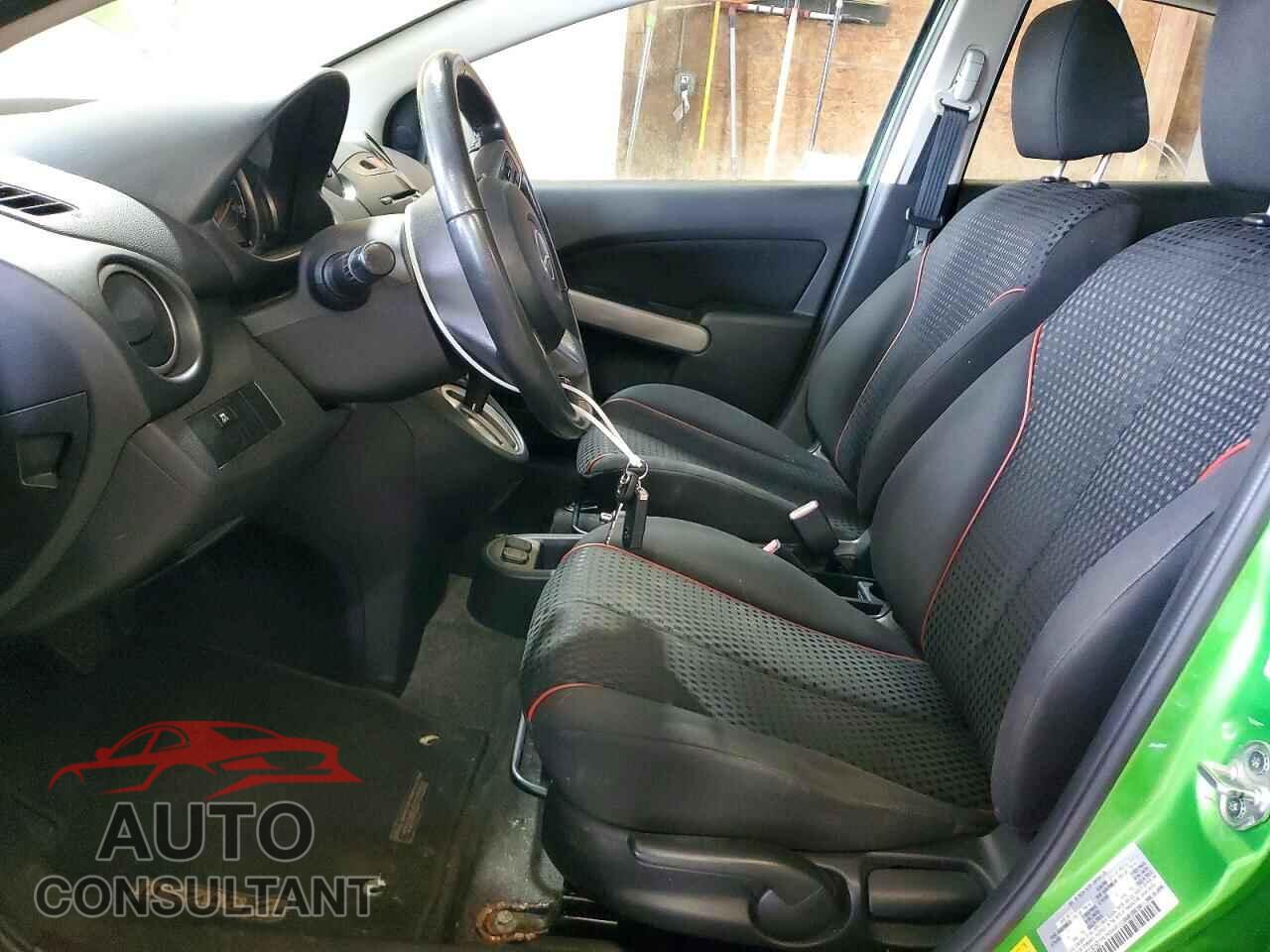 MAZDA 2 2011 - JM1DE1HZ6B0130153