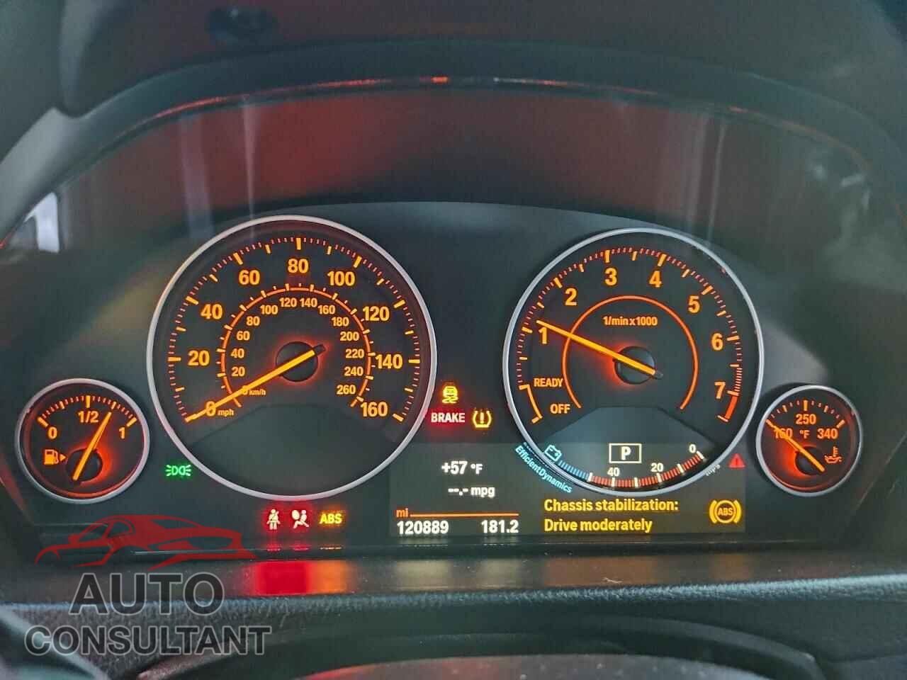 BMW 3 SERIES 2016 - WBA8B3G56GNT62229
