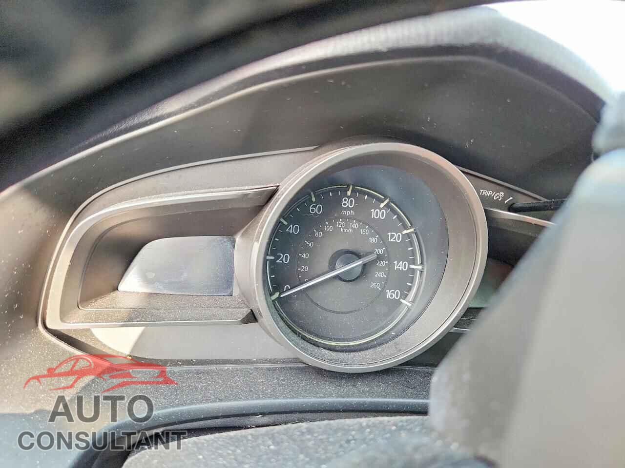 MAZDA 3 2018 - 3MZBN1L39JM266456
