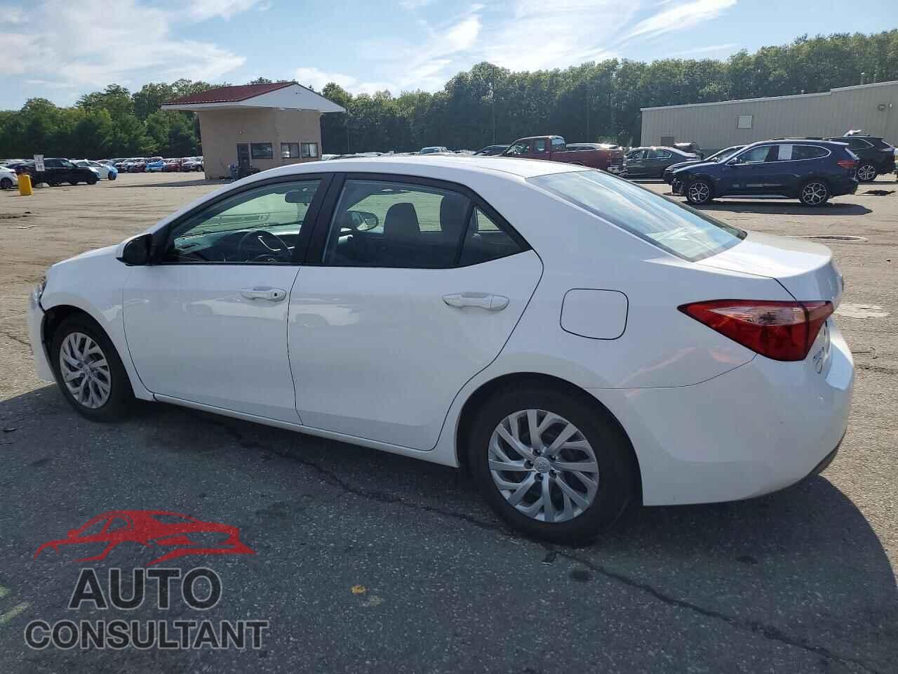 TOYOTA COROLLA 2019 - 2T1BURHE2KC152243
