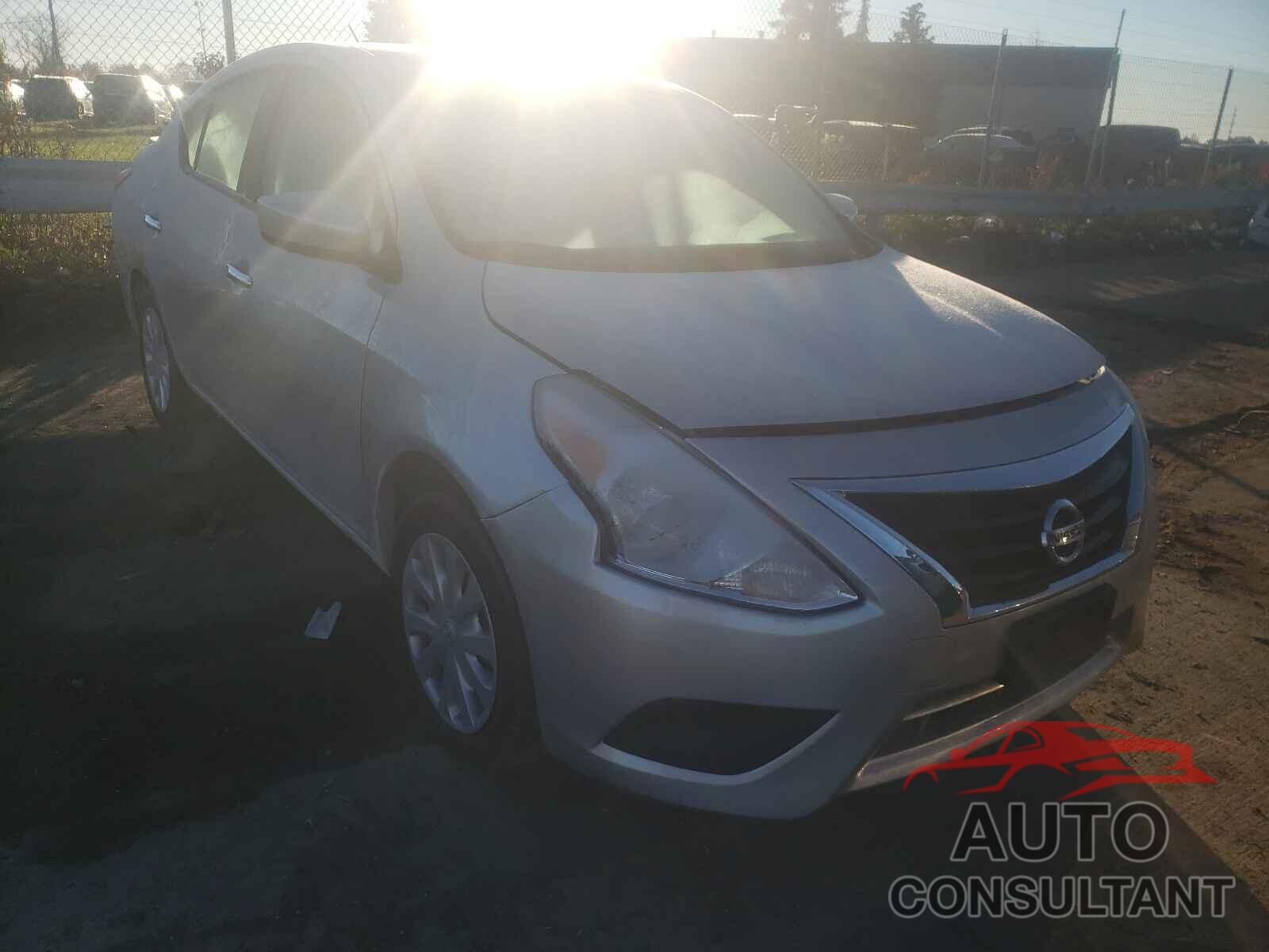 NISSAN VERSA 2019 - 3N1CN7APXKL865165