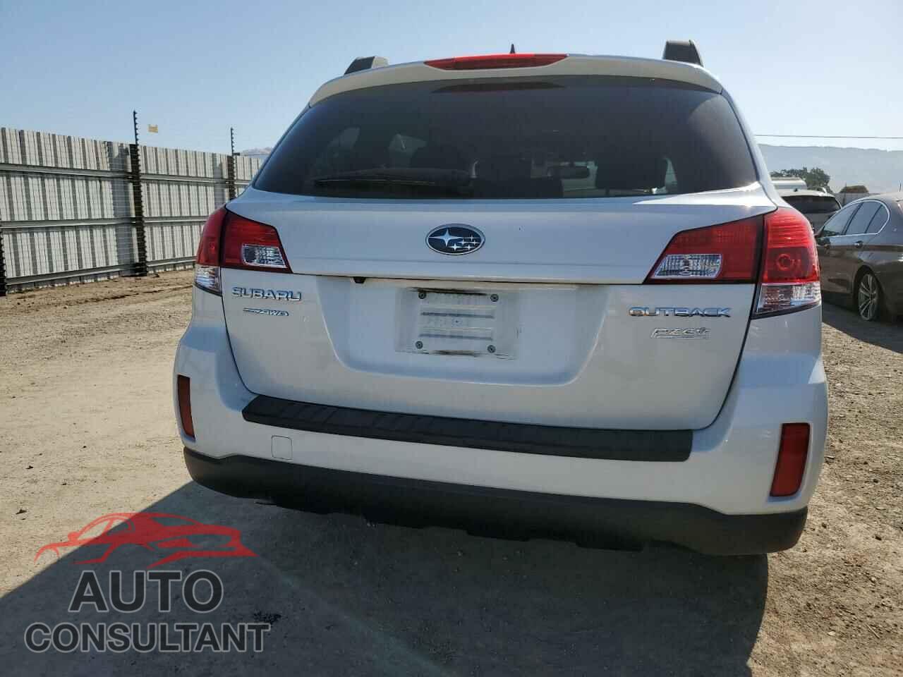 SUBARU OUTBACK 2014 - 4S4BRBPC0E3314274